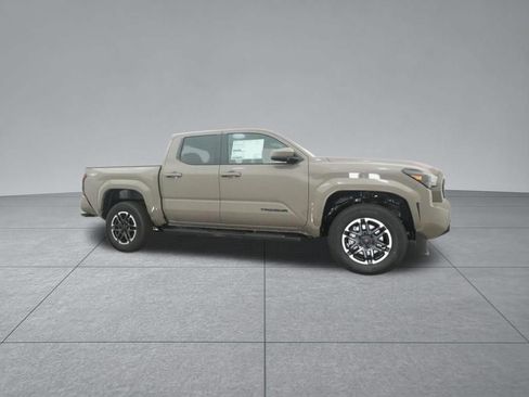 Used 2026 Toyota Tacoma TRD Sport RWD image 32