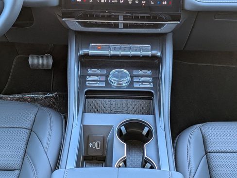 New 2026 Lincoln Nautilus Reserve image 22