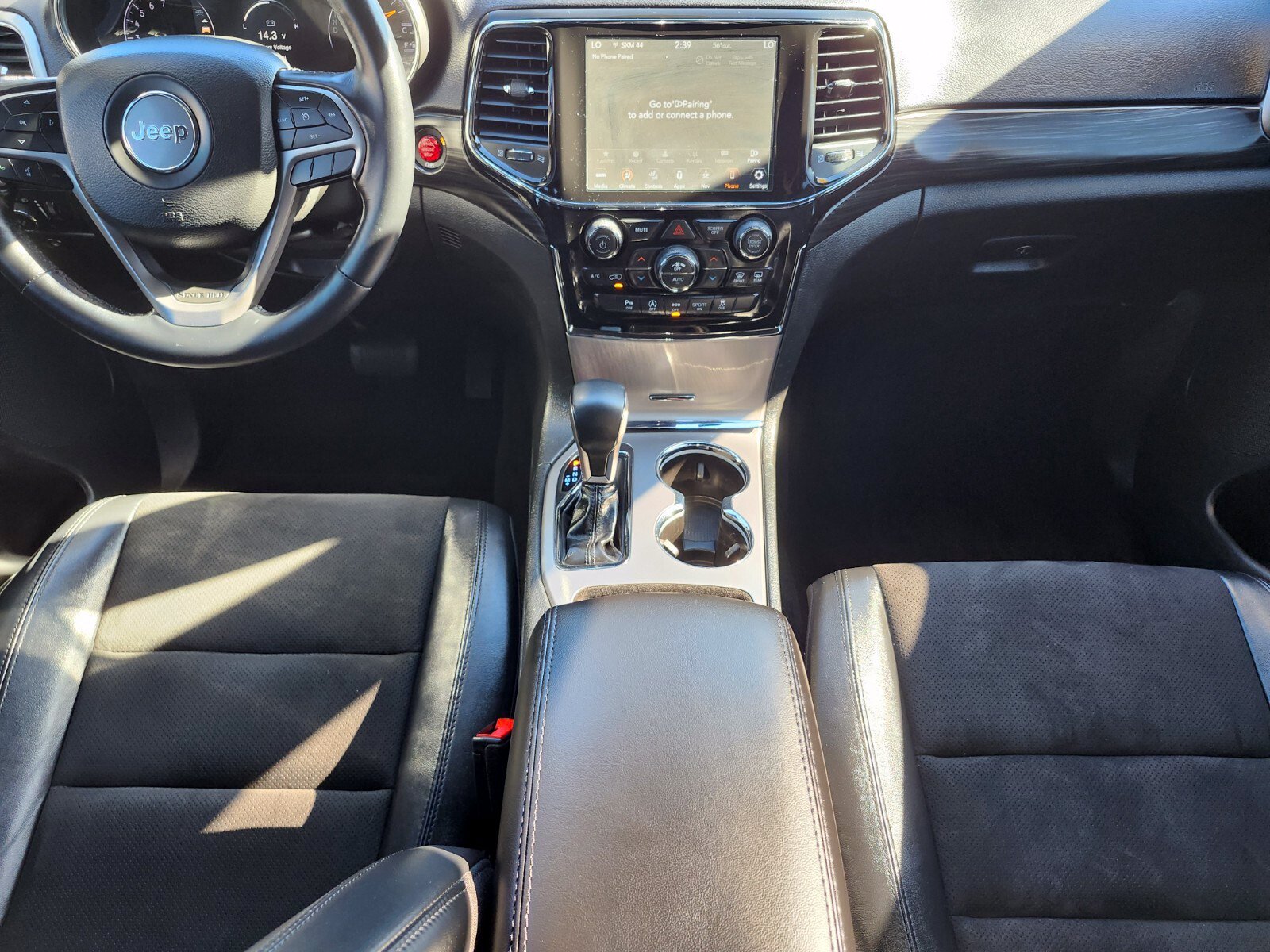 Used 2021 Jeep Grand Cherokee Laredo X AWD/4WD image 13