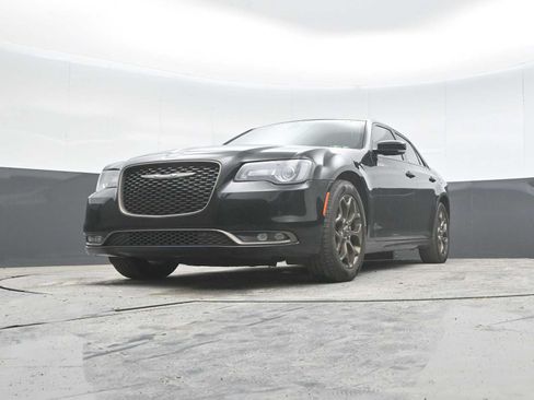 Used 2017 Chrysler 300 S w/ 300S Premium Group 2 w/2_L AWD/4WD image 26