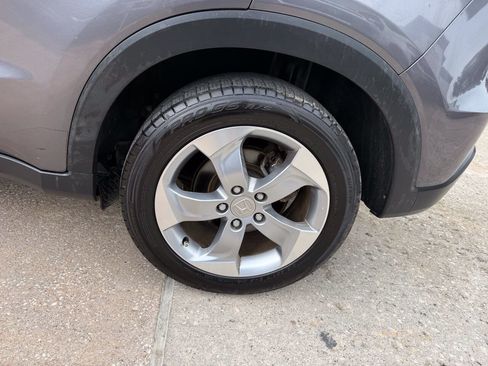 Used 2017 Honda HR-V EX image 35
