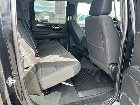 Used 2023 Chevrolet Silverado 1500 LT AWD/4WD image 10