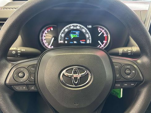 Used 2025 Toyota RAV4 LE FWD image 26