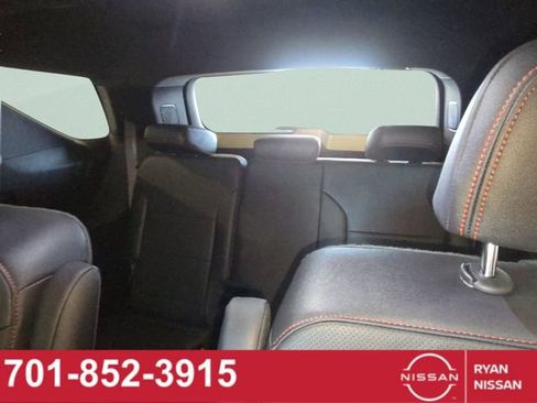 Used 2024 Chevrolet Traverse Z71 w/ Enhanced Driving Package image 44