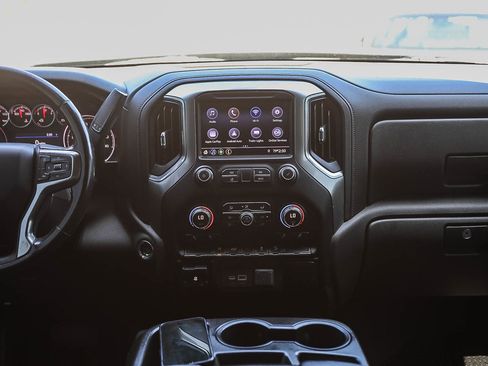 Used 2019 Chevrolet Silverado 1500 RST AWD/4WD image 13