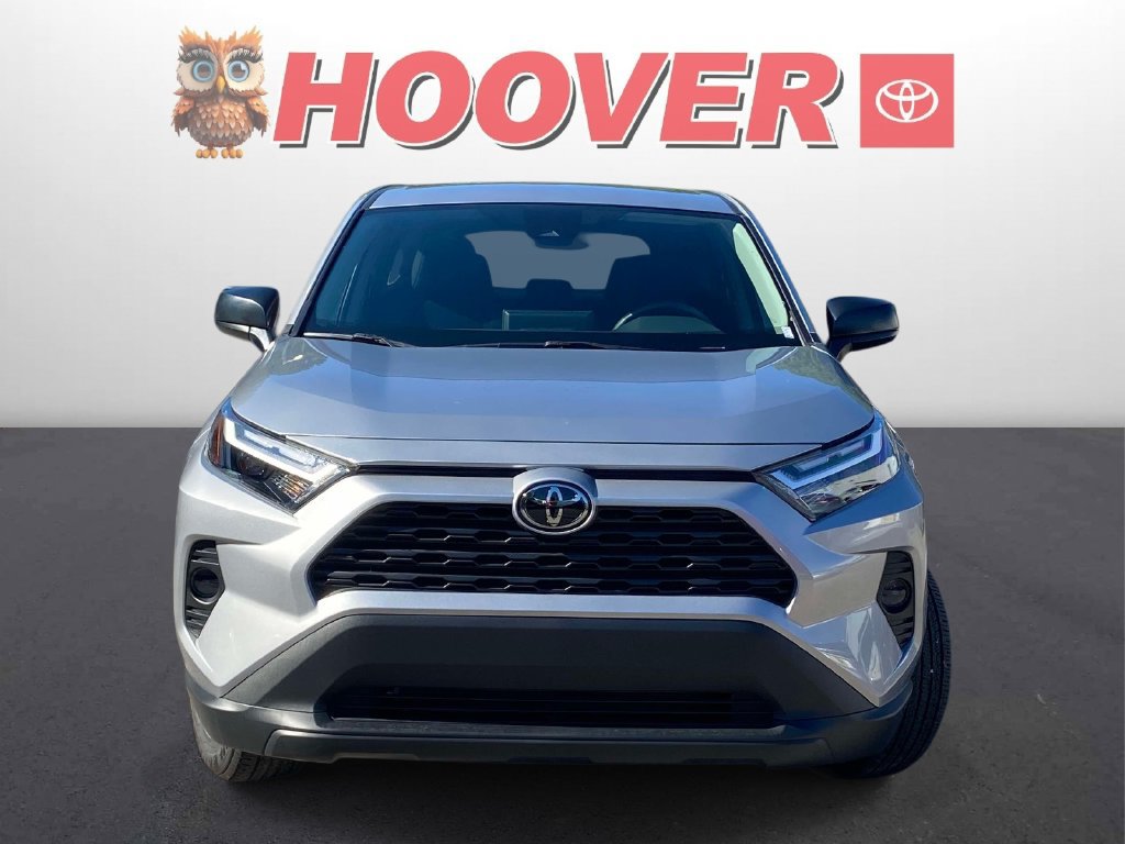 Used 2025 Toyota RAV4 LE FWD image 5