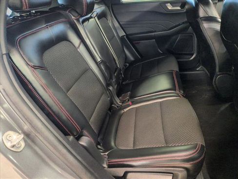 Used 2025 Ford Escape ST-Line image 19