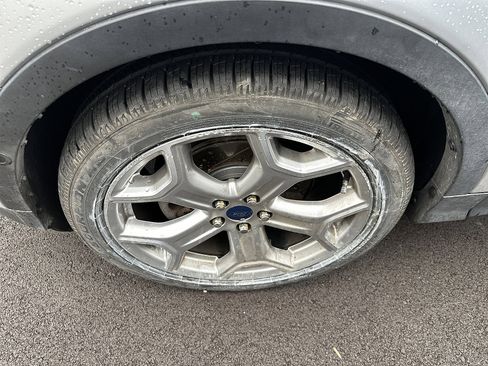 Used 2019 Ford Escape Titanium image 8