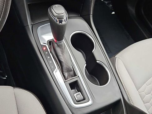 Used 2020 Chevrolet Equinox LT w/ LPO, Floor Liner Package image 45