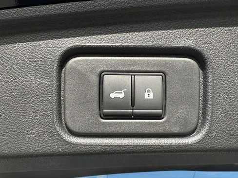 Certified 2024 Nissan Pathfinder Platinum w/ Cargo Package image 18