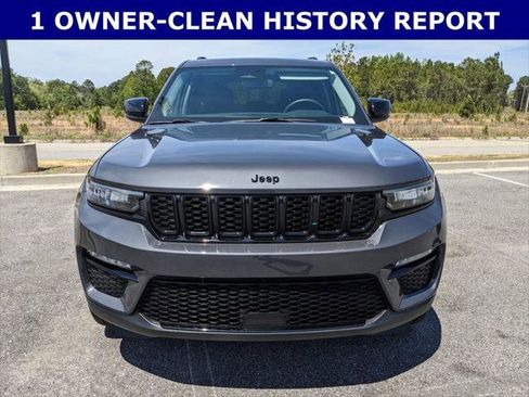 Certified 2024 Jeep Grand Cherokee Limited w/ Black Appearance Package image 12