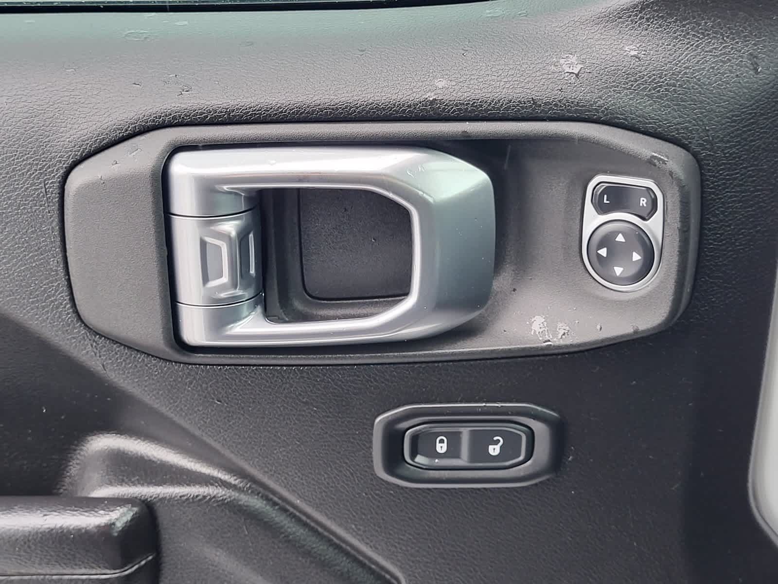 Used 2021 Jeep Wrangler Unlimited Sport AWD/4WD image 15