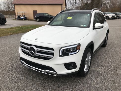 Used 2023 Mercedes-Benz GLB 250 4MATIC image 4