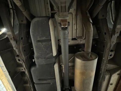 Used 2018 Chevrolet Express 2500 Extended w/ Driver Convenience Package image 31