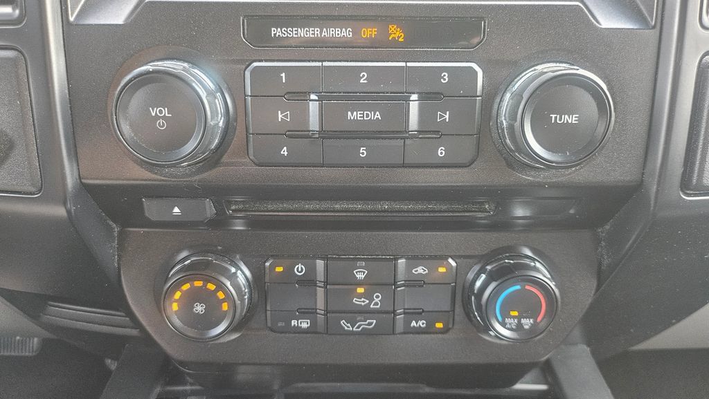 Used 2018 Ford F150 XL w/ Equipment Group 101A Mid RWD image 35