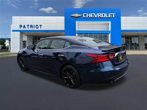 Used 2016 Nissan Maxima SR w/ Midnight Edition FWD image 8