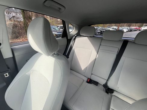 Used 2025 Hyundai Kona SEL image 33