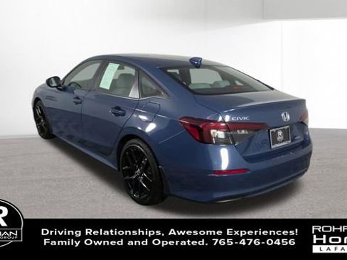 Used 2025 Honda Civic Sport image 7
