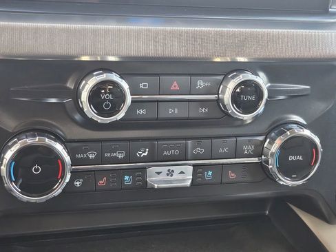 New 2026 Ford F350 Platinum w/ Platinum Plus Package image 19