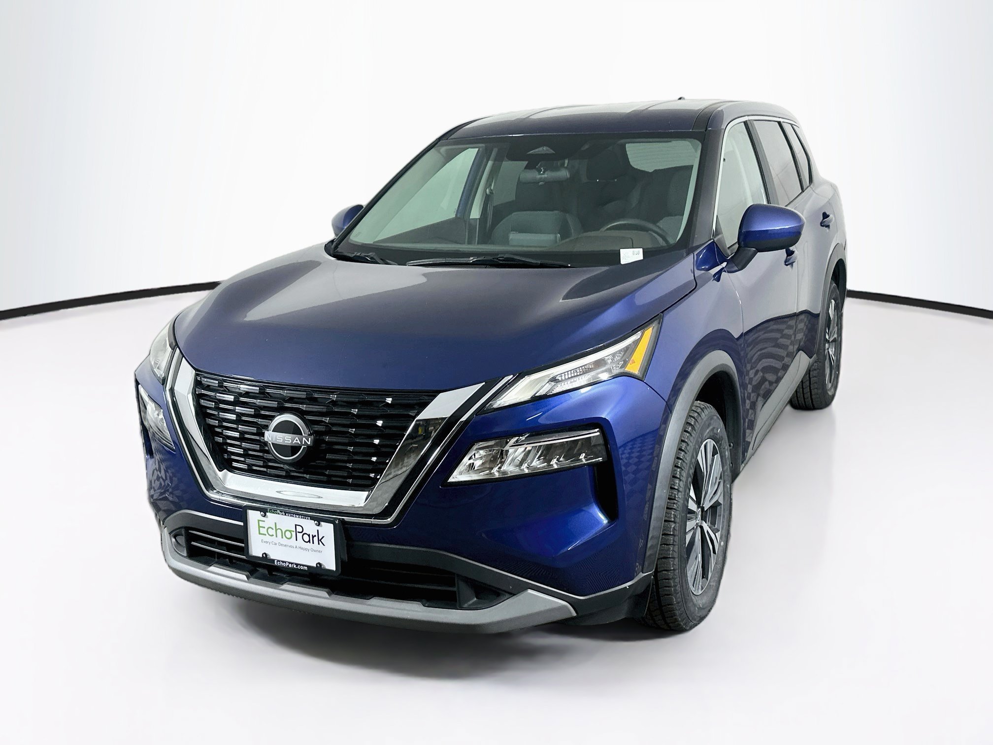 Used 2023 Nissan Rogue SV FWD image 3
