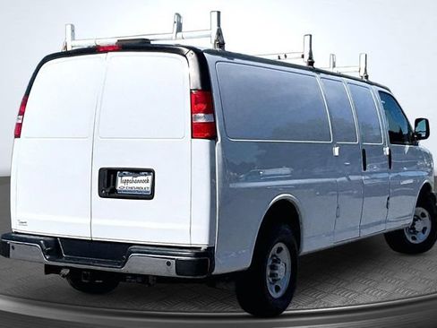 Used 2019 Chevrolet Express 2500 Extended w/ Driver Convenience Package RWD image 6