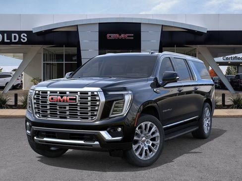 New 2026 GMC Yukon XL Denali w/ Advanced Technology Package AWD/4WD image 6