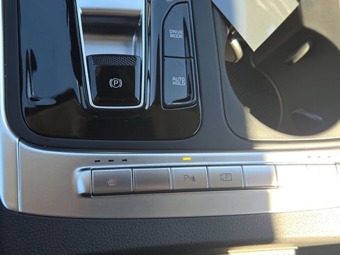 New 2026 Kia Carnival EX image 34