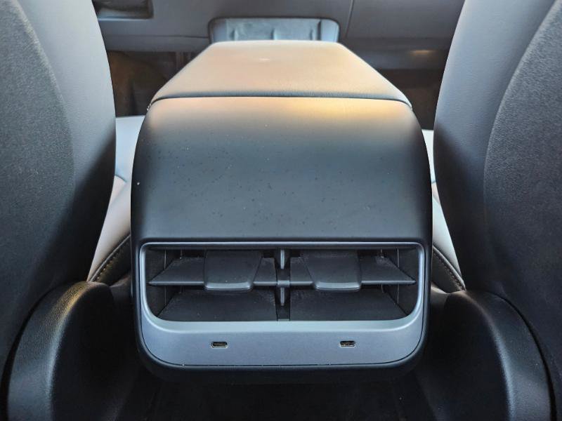 Used 2025 Tesla Model Y Long Range AWD/4WD image 64