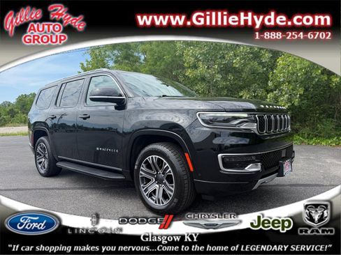 Used 2024 Jeep Wagoneer Series II w/ Flexible Seating Group AWD/4WD image 1