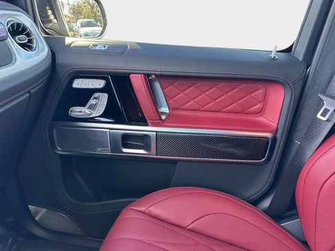 Certified 2025 Mercedes-Benz G 63 AMG 4MATIC image 27