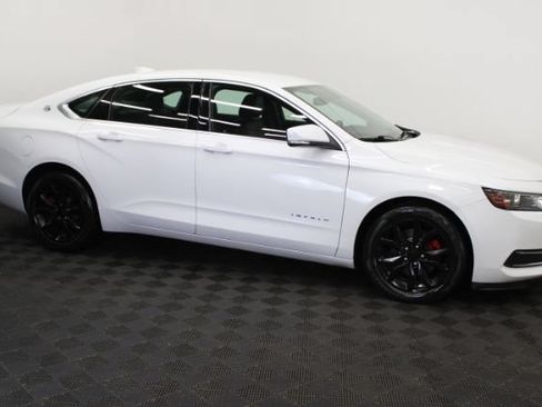 Used 2017 Chevrolet Impala LT FWD image 5