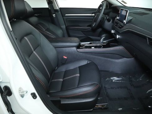 Certified 2025 Nissan Altima 2.5 SR AWD/4WD image 34