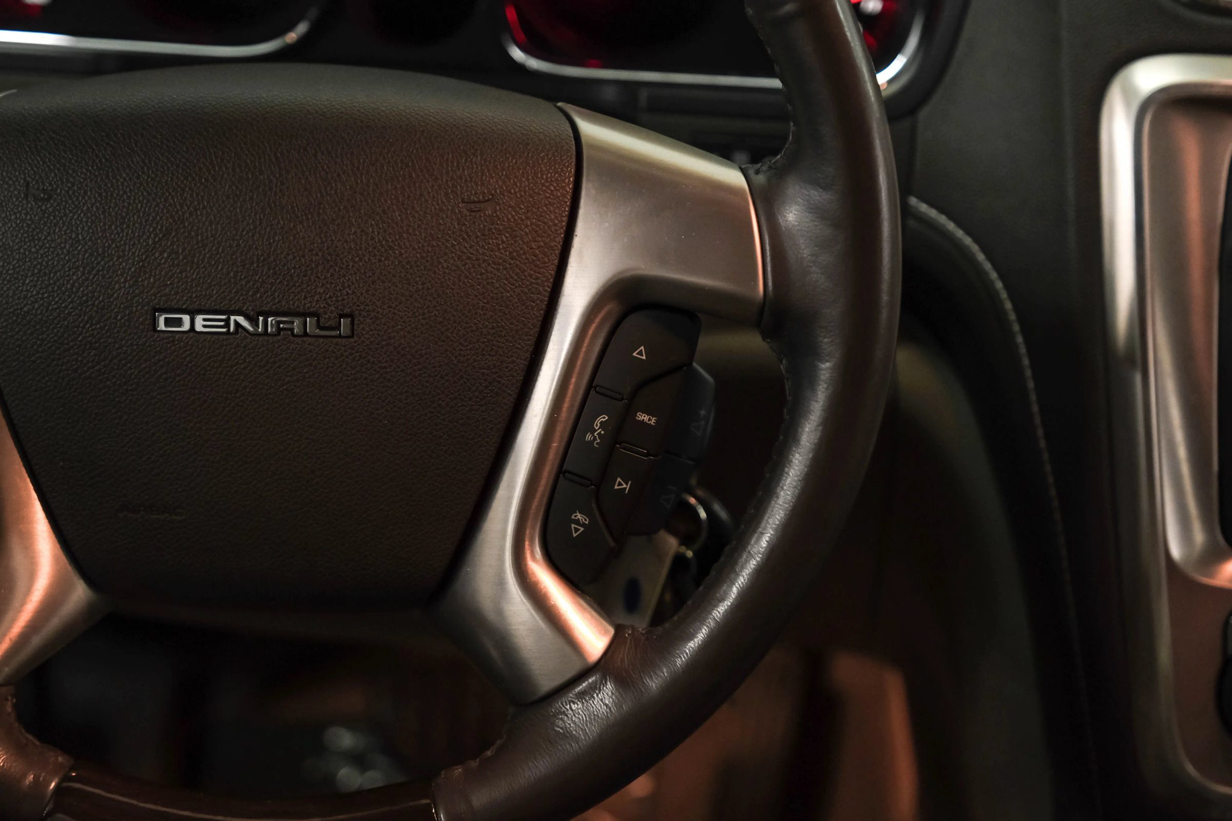 Used 2015 GMC Acadia Denali FWD image 17