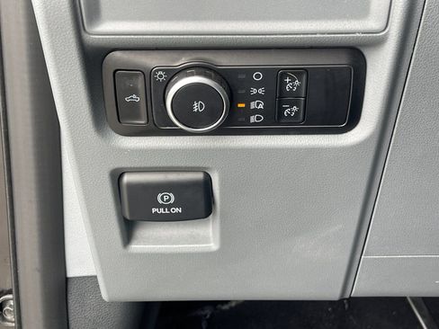 Used 2024 Ford F150 XLT image 29