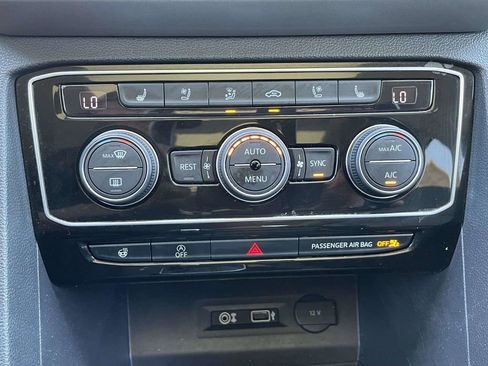 Used 2018 Volkswagen Atlas SEL Premium AWD/4WD image 41