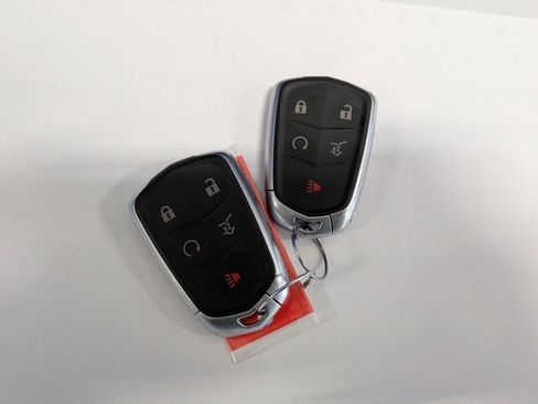 Certified 2022 Cadillac XT4 Premium Luxury w/ Enhanced Visibility Package image 40