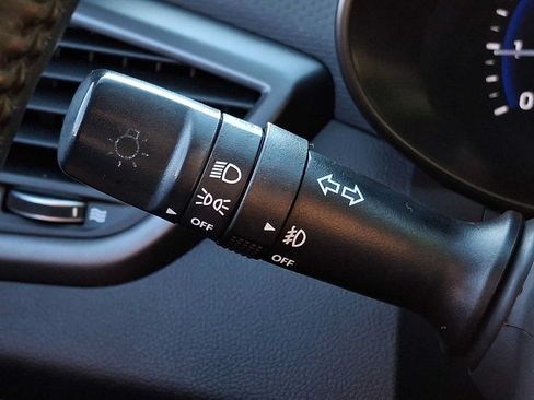 Used 2013 Hyundai Veloster Turbo FWD image 20