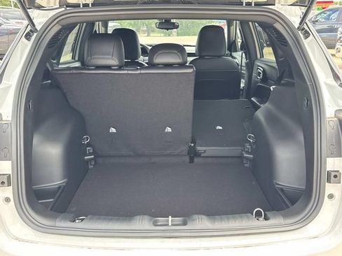 New 2026 Jeep Compass Latitude AWD/4WD image 10