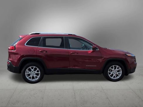 Used 2015 Jeep Cherokee Latitude FWD image 7