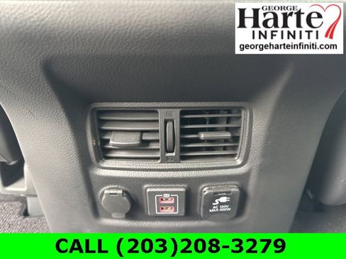 Used 2024 Nissan Titan SV w/ SV Bronze Edition Package image 16