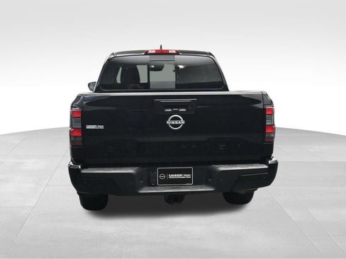 Used 2025 Nissan Frontier SV w/ SV Convenience Package RWD image 4