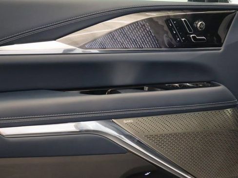 New 2026 Cadillac Escalade IQL Luxury image 7