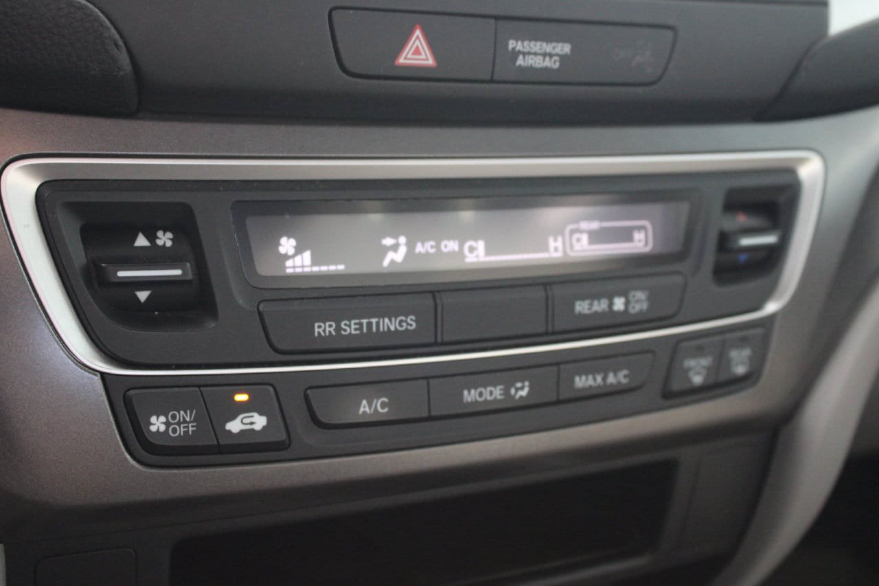 Used 2016 Honda Pilot LX image 16
