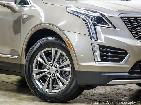 Certified 2023 Cadillac XT5 Premium Luxury FWD image 4