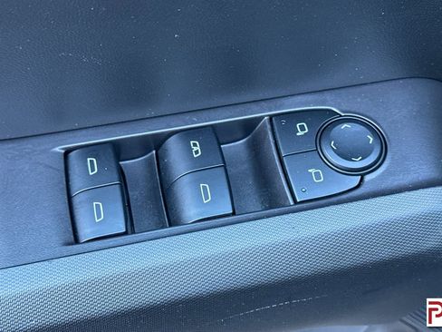 Certified 2025 GMC Canyon Elevation w/ Convenience Package image 13