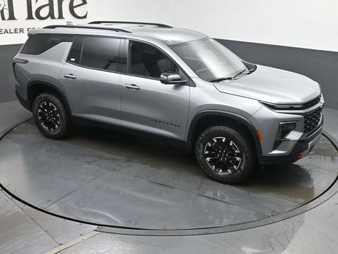 New 2026 Chevrolet Traverse Z71 w/ Driver Confidence Package AWD/4WD image 17