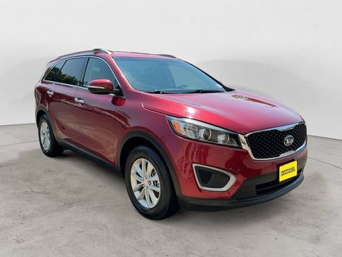 Used 2016 Kia Sorento FWD w/ LX Convenience Package image 3