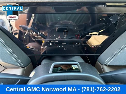 New 2026 GMC Yukon Denali Ultimate AWD/4WD image 17