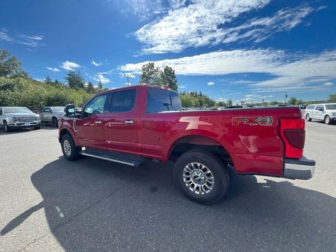 Used 2020 Ford F250 XLT w/ XLT Premium Package AWD/4WD image 3