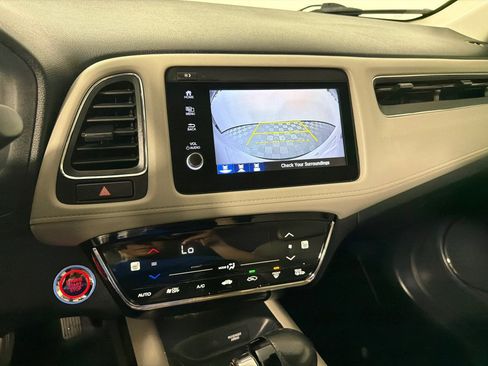 Used 2022 Honda HR-V EX-L image 17